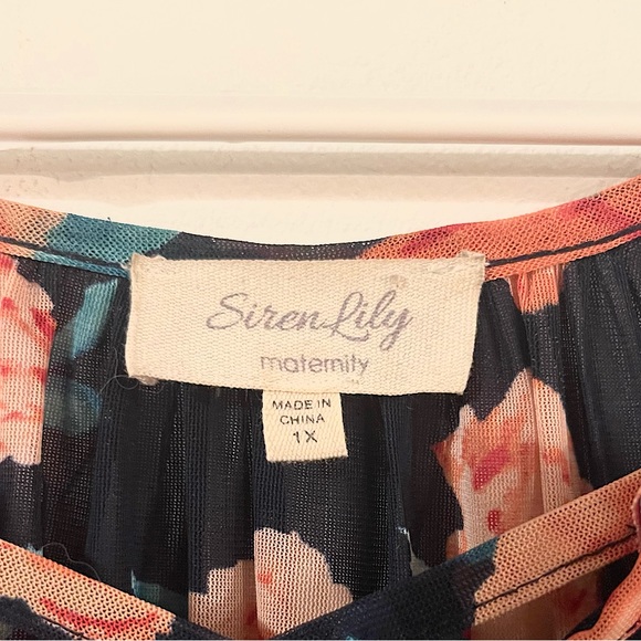 Siren Lily Rose-patterned Top - Picture 4 of 5